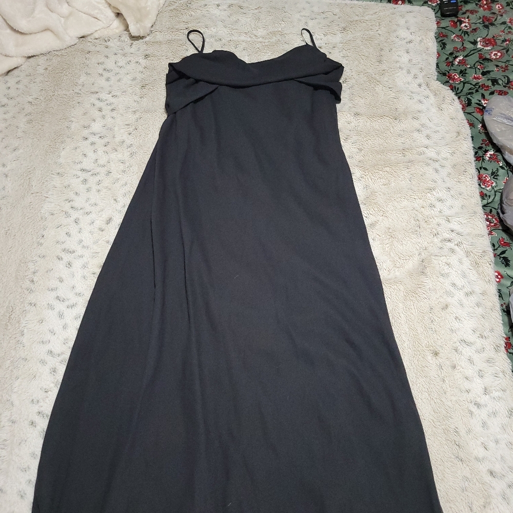 Elegant Black Sleeveless Dress